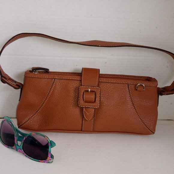 Vintage '90s LIZ CLAIBORNE Tan Leather Baguette Flap Closure w Buckle - Picture 2 of 11